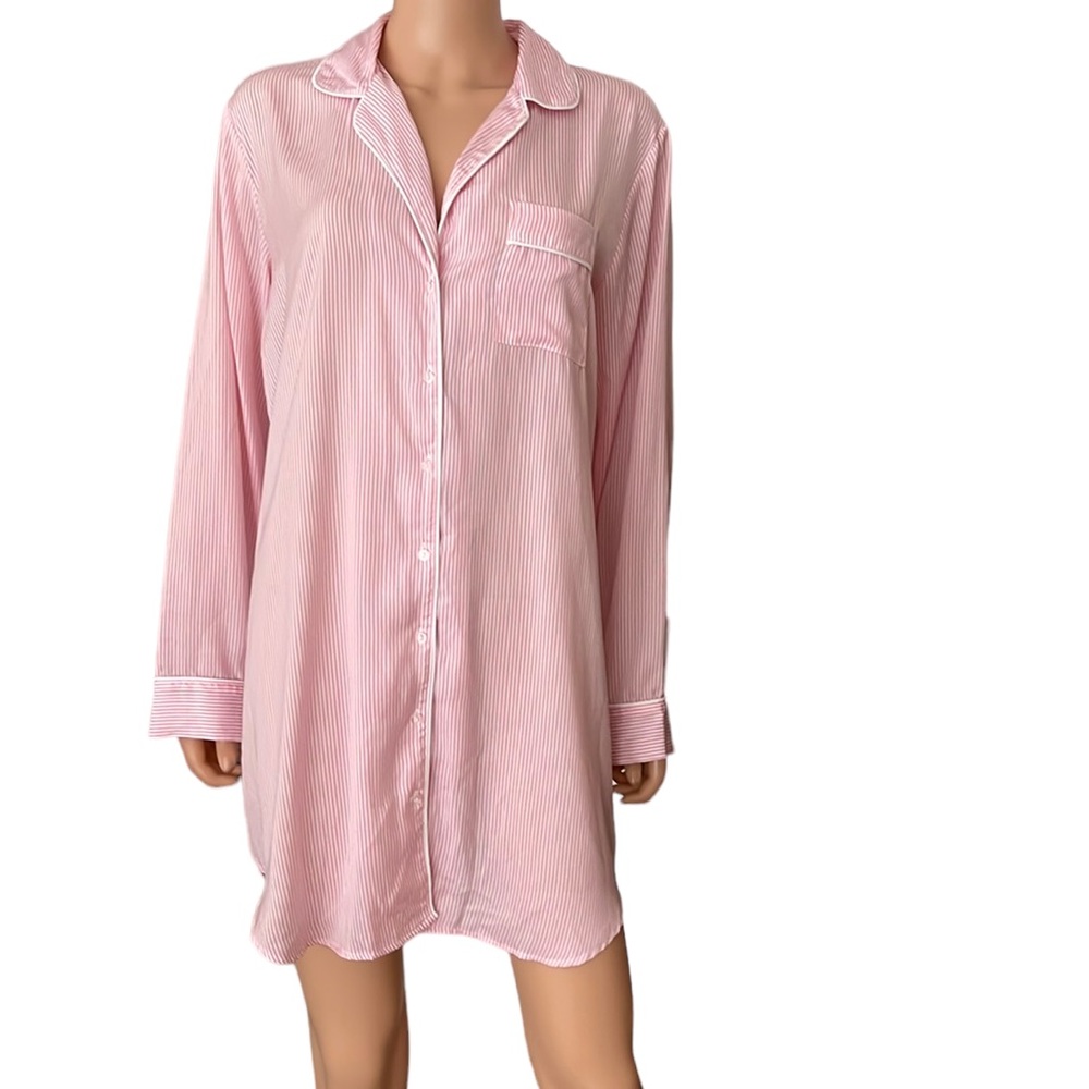 NWOT Max Studio Pink White Pinstriped Nightshirt